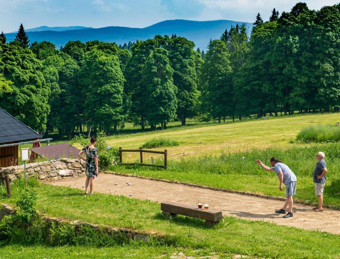 Wellness Hotel Florián České Žleby Stožec Esterno foto
