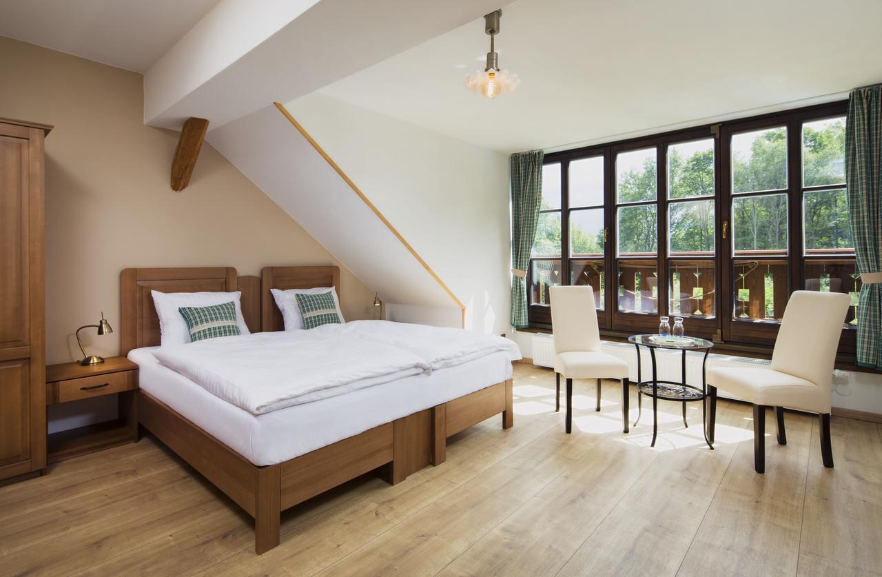 Wellness Hotel Florián České Žleby Stožec Esterno foto